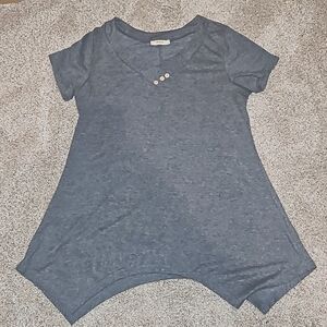 Miusey - women's Tunis short sleeve gray top - size large - v neck